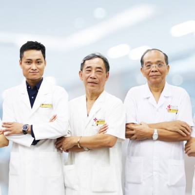 Đội ngũ các bác sĩ chuyên khoa đầu ngành về điều trị ung thư vú